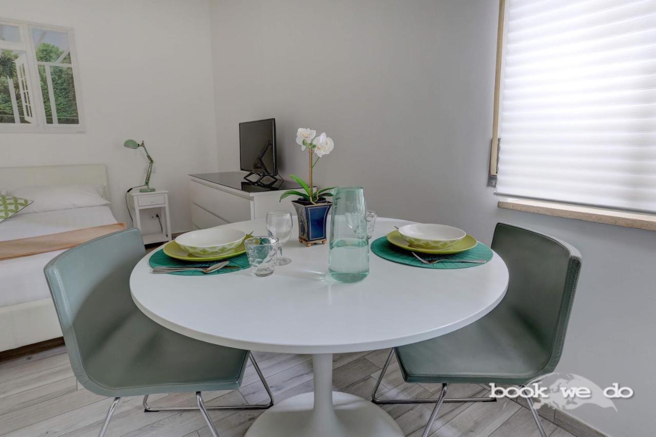 My Suites Piazza Di Spagna Рим Екстериор снимка