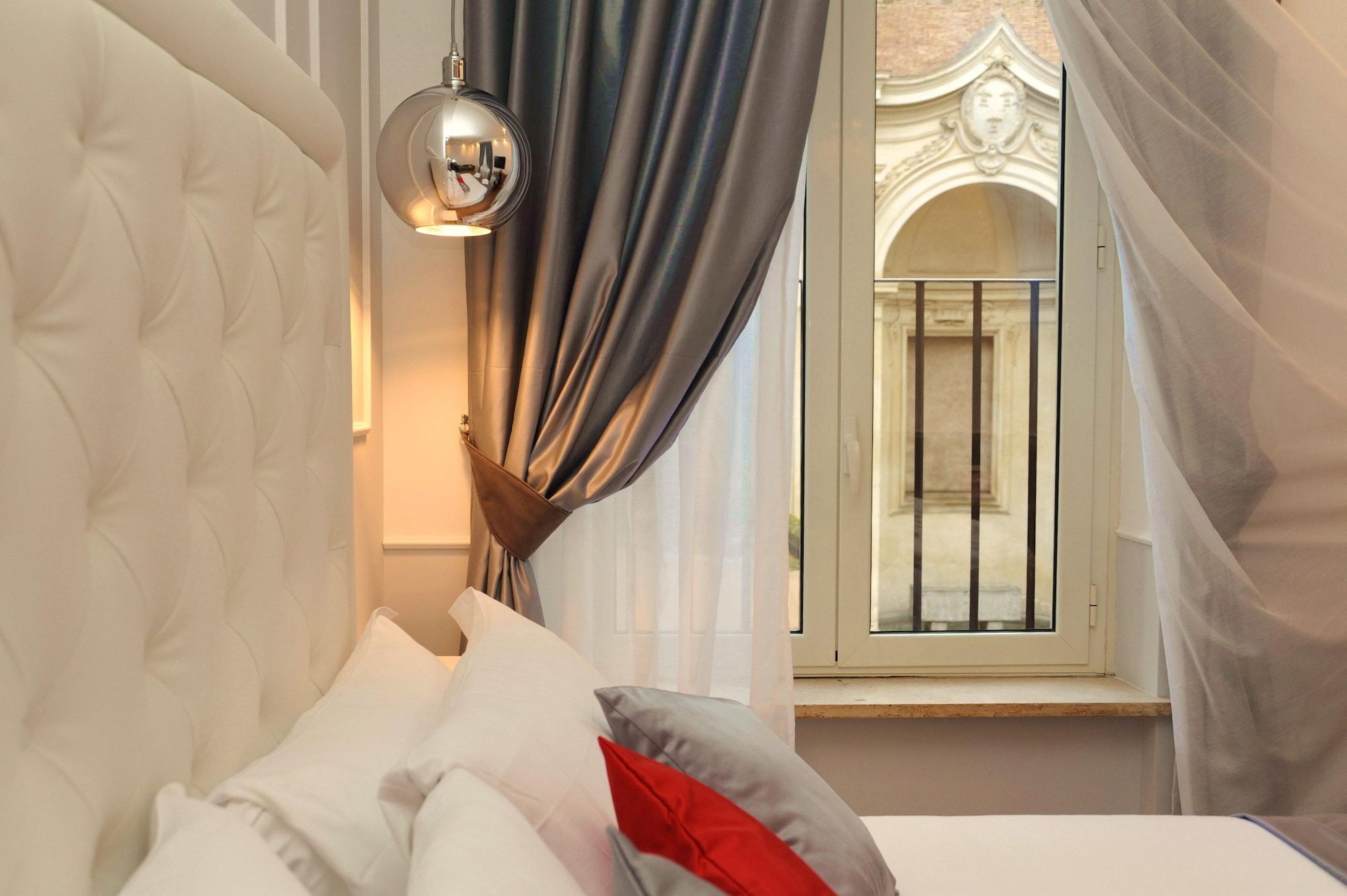 My Suites Piazza Di Spagna Рим Екстериор снимка