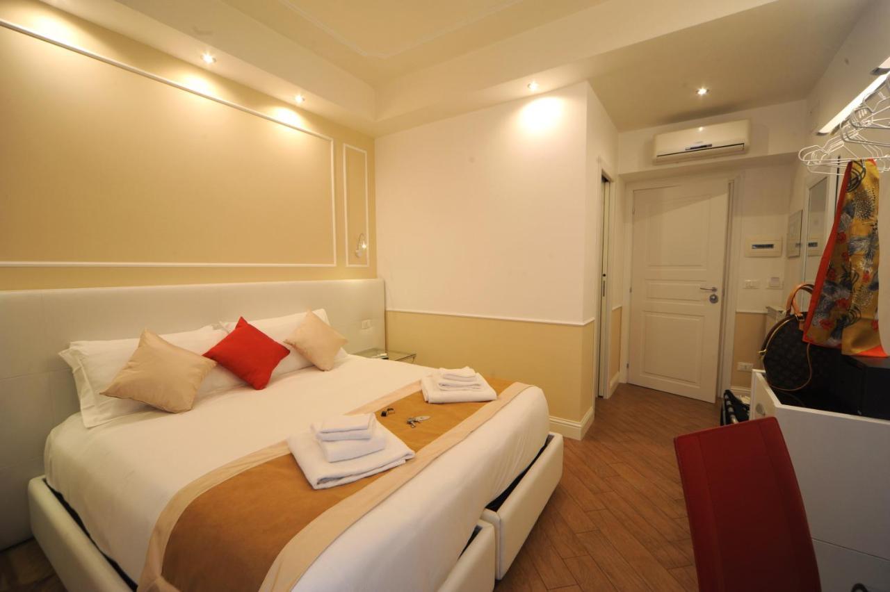 My Suites Piazza Di Spagna Рим Екстериор снимка